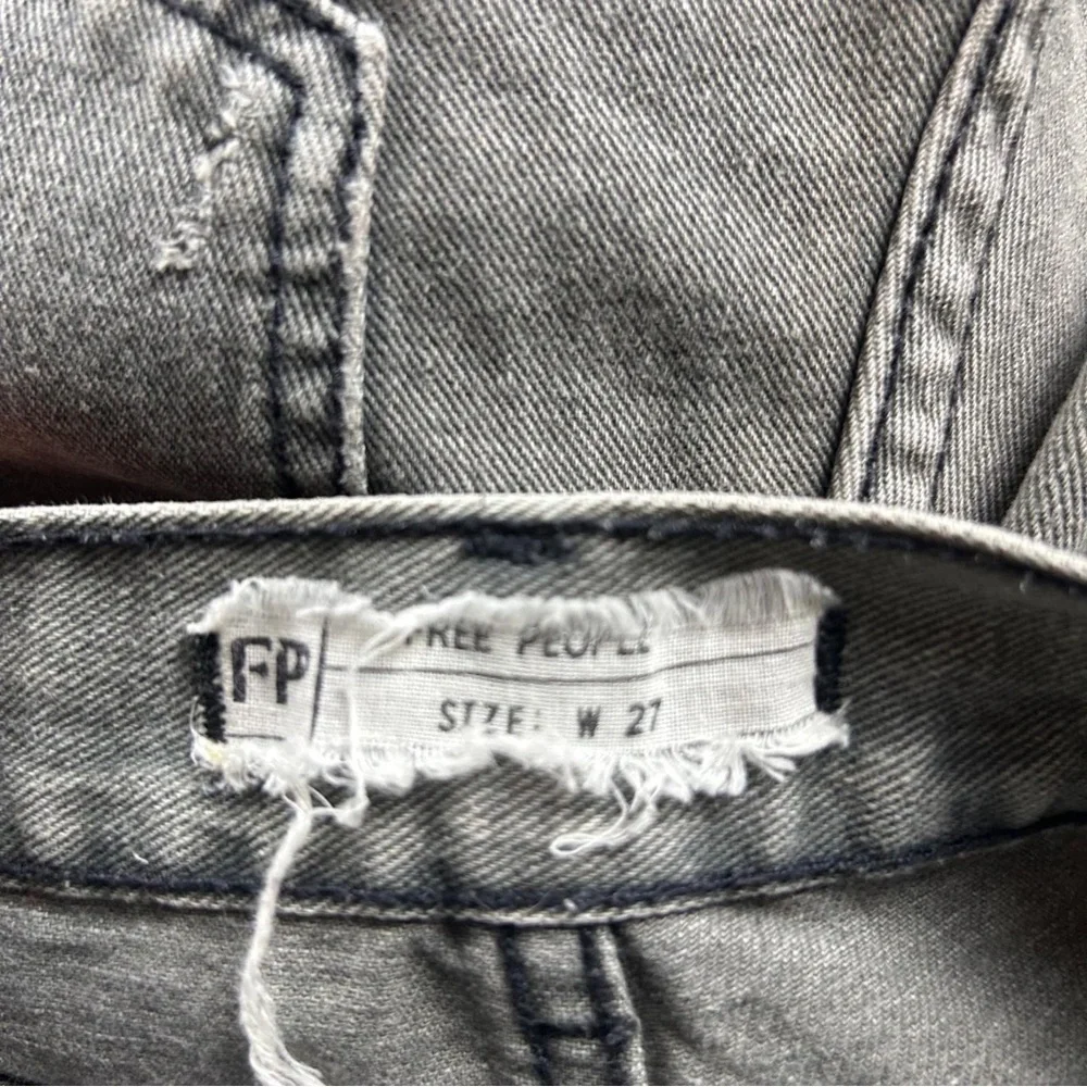 Free‎ People Gray Jean Shorts Distressed High-Waisted